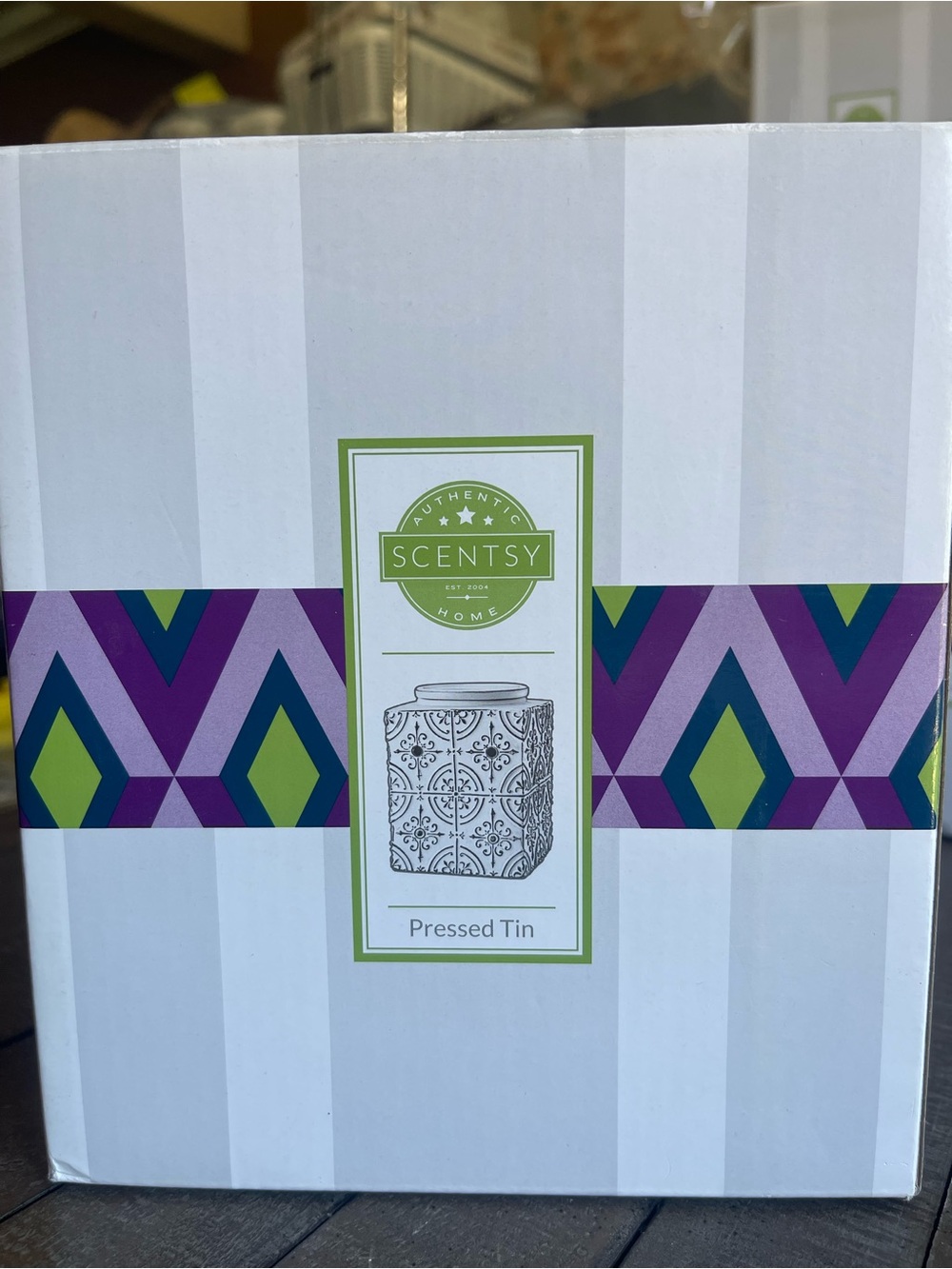 Scentsy Geometric Pressed Tin Wax Warmer -